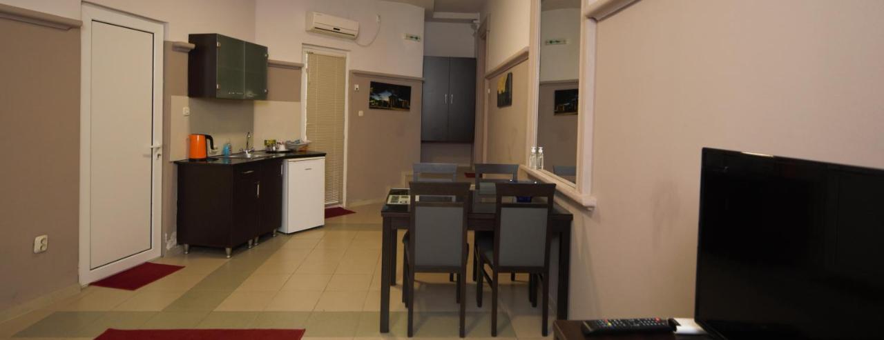 Hotel Ambasador Μπίτολα Εξωτερικό φωτογραφία